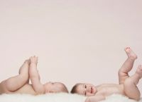 2012年易姓龙宝宝取名字大全 - 为您的宝宝起一个独特的名字